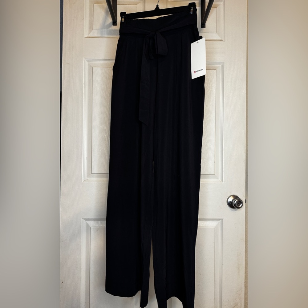 lululemon athletica Black Wide-Leg Elastic & Tie-Waist Pants